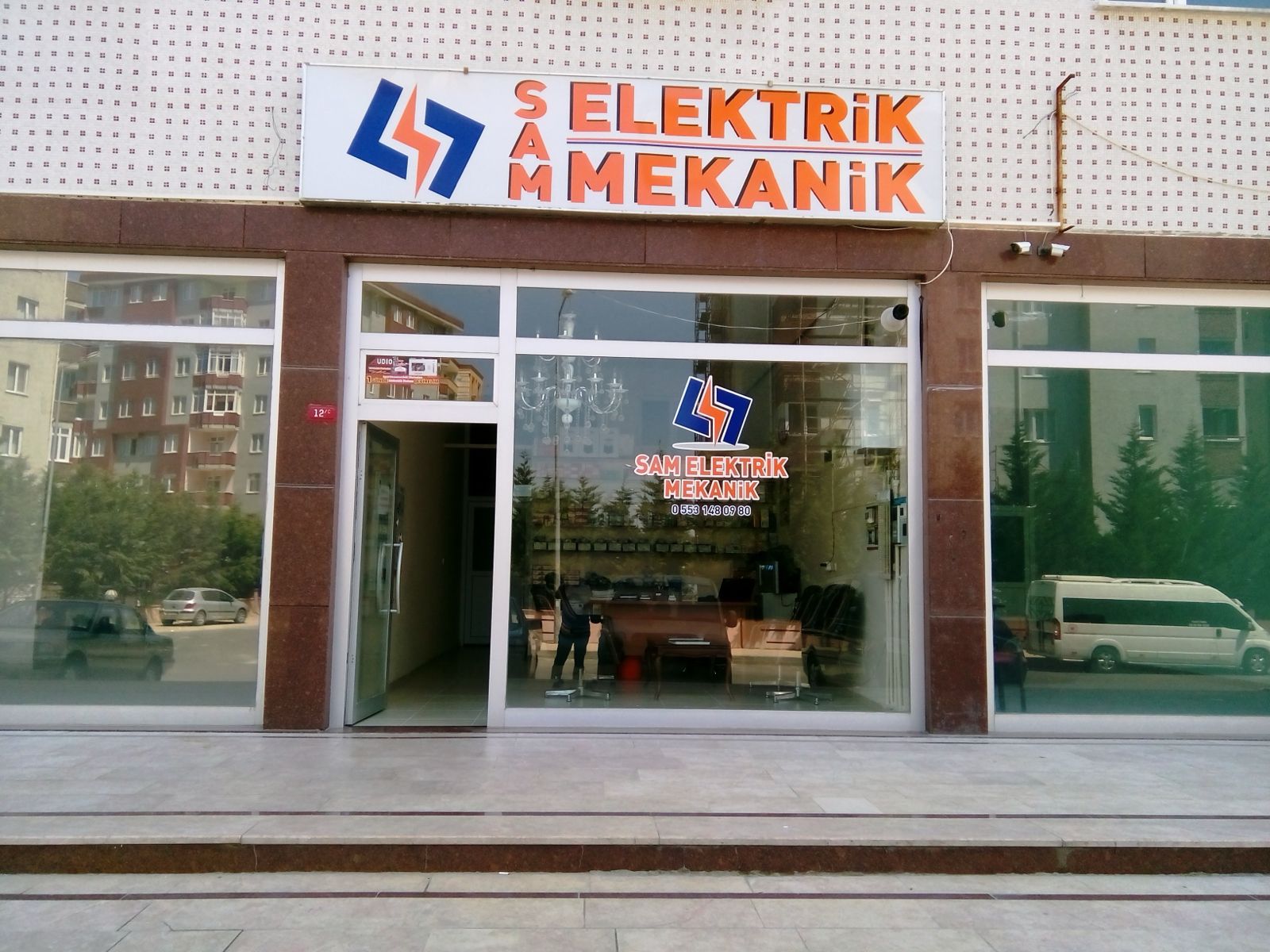 SAM Elektrik Mağaza Cephesi